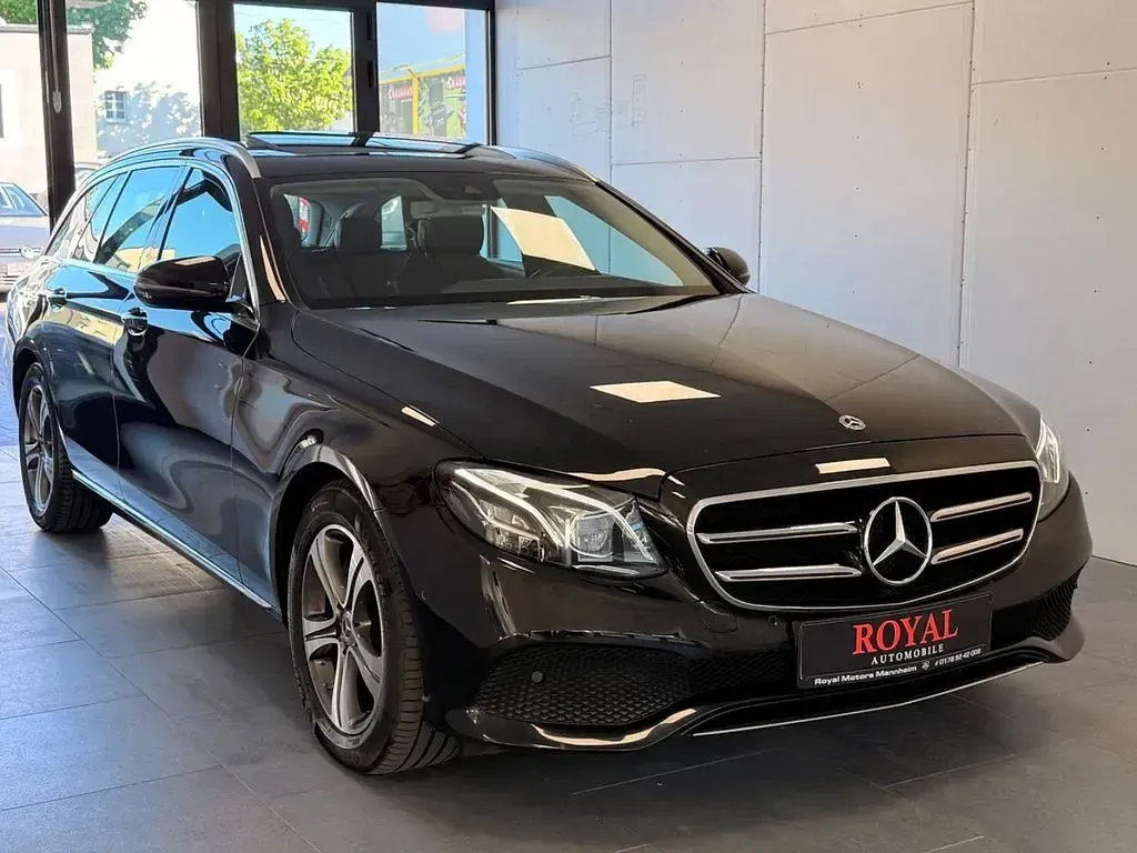 Second-hand Mercedes E220 194 CP (142 kW) 2019 Negru Break