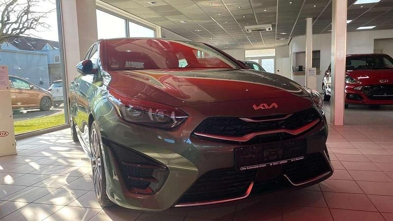 Gebraucht Kia ProCeed GT-Line 160 PS (117 kW) 2023 Grün Kombi