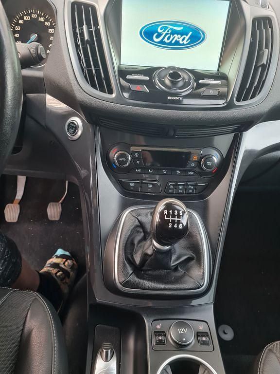 Gebraucht Ford Kuga Individual 150 PS (110 kW) 2016 Schwarz SUV