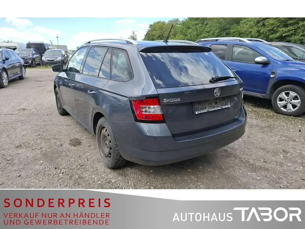 Gebraucht Skoda Fabia Style 90 PS (66 kW) 2015 Grau Kombi