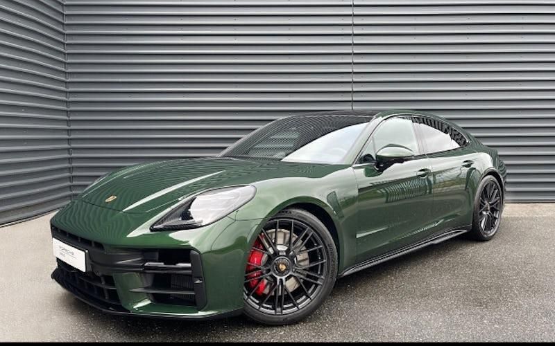 Neu Porsche Panamera GTS 500 PS (367 kW) 2025 Oakgrünmetallic neo Limousine