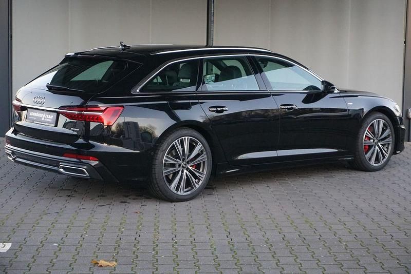 Gebraucht Audi A6 S-Line 367 PS (269 kW) 2022 Mythosschwarz metallic Kombi