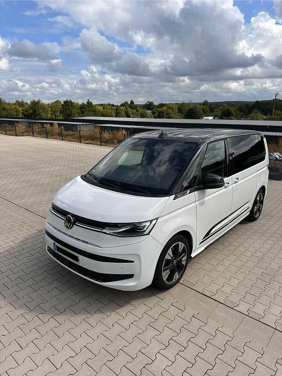 Weiß Gebraucht 2024 VW T7 Edition Van | 59.999 € (Fairer Preis) - Bild 1/4