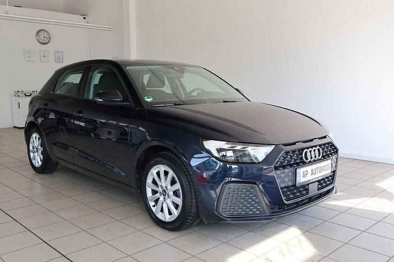 Firmamentblau Gebraucht 2020 Audi A1 Sportback Sport Kleinwagen | 18.990 € (Fairer Preis) - Bild 1/3