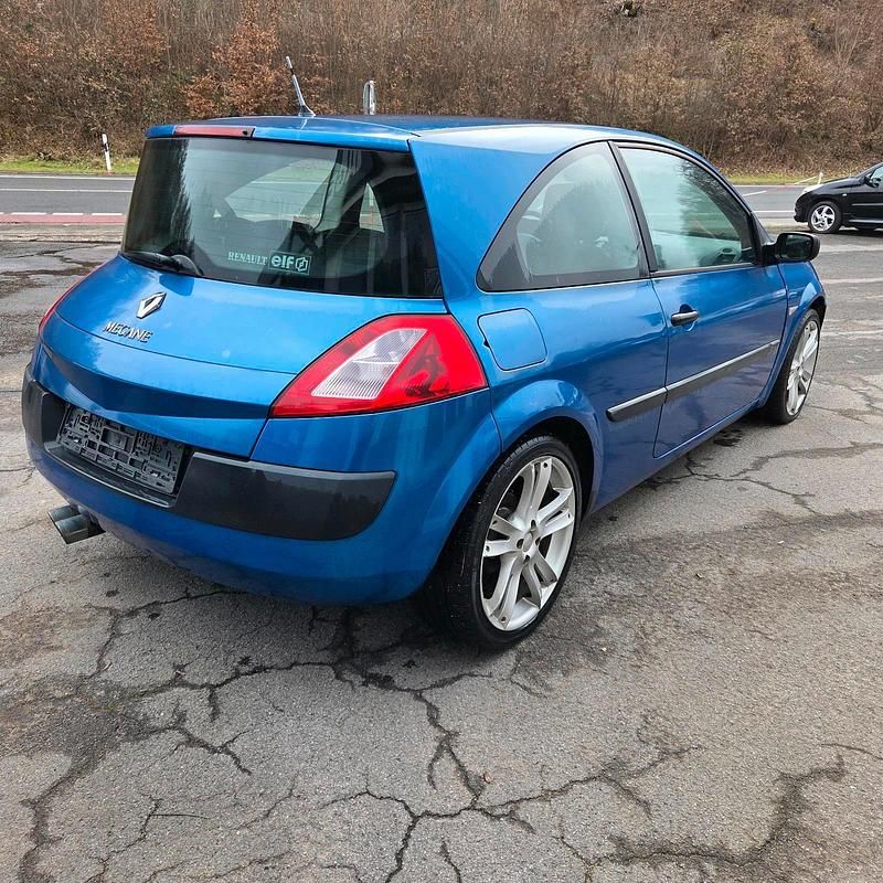 Gebraucht Renault Mégane 107 PS (78 kW) 2000 Blau Limousine