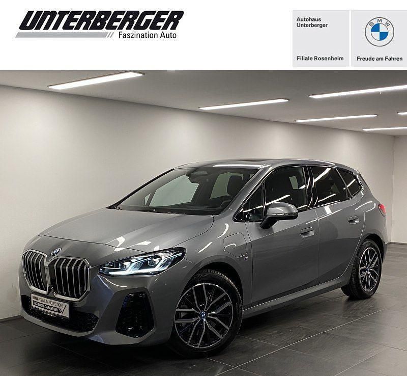 Skyscraper grau Gebraucht 2025 BMW 230e Active Tourer M Sport Van / Kleinbus | 53.850 € - Bild 1/4