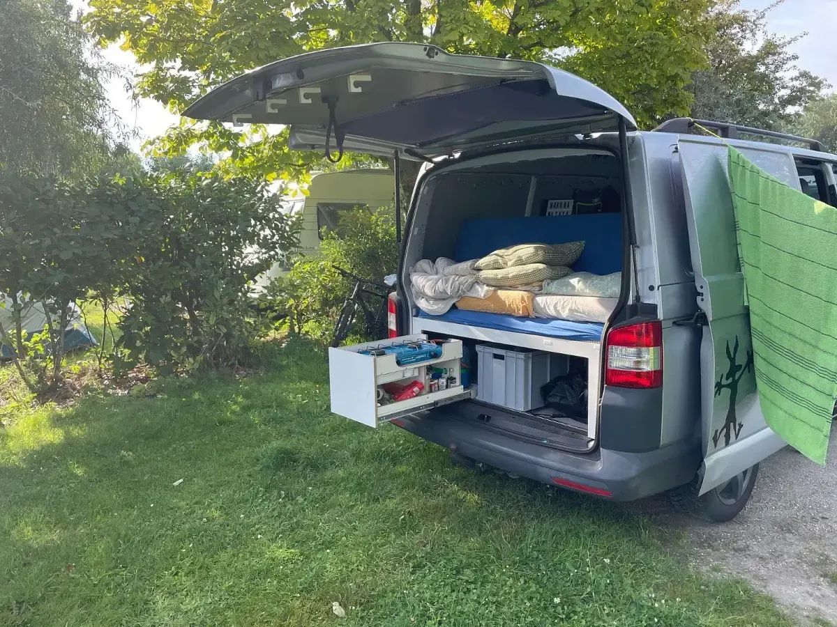 Używany VW Transporter 141 KM (103 kW) 2012 Srebrny Van