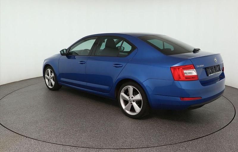 Gebraucht Skoda Octavia Style 150 PS (110 kW) 2016 Blau Limousine