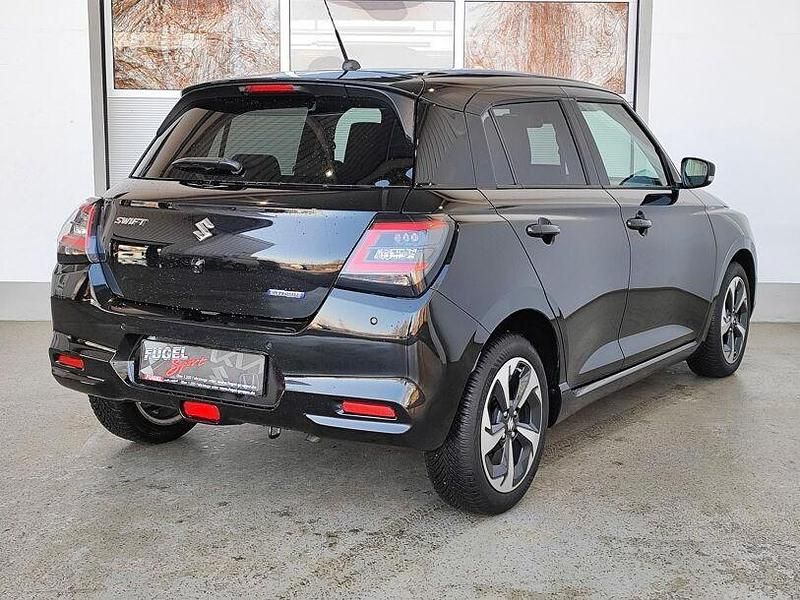 Gebraucht Suzuki Swift 83 PS (61 kW) 2025 Schwarz Kleinwagen