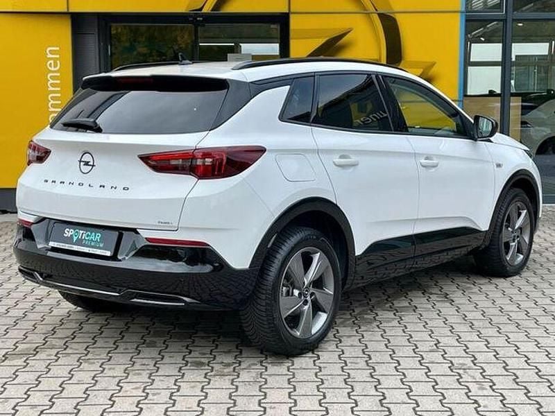 Gebraucht Opel Grandland X GS Line 131 PS (96 kW) 2024 Jade weiß SUV