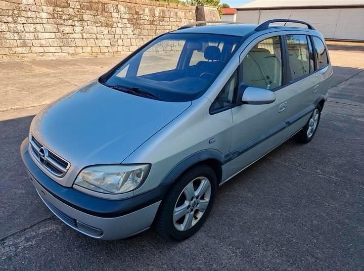 Gebraucht Opel Zafira 147 PS (108 kW) 2004 Silber Van / Kleinbus