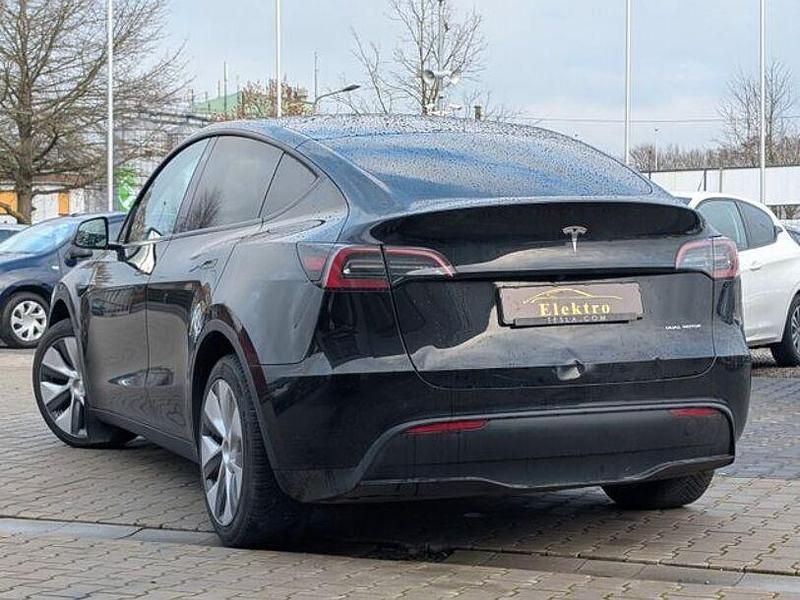 Gebraucht Tesla Model Y 250 kW (340 PS) 2023 Schwarz (metallic) SUV