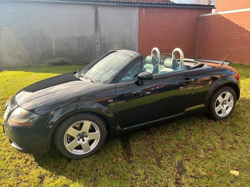 Schwarz Gebraucht 2002 Audi TT Roadster Cabrio | 4.199 € (Fairer Preis) - Bild 1/4