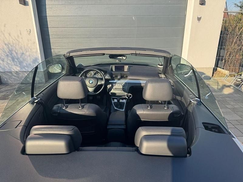 Gebraucht BMW 123 Cabriolet Efficient Dynamics 204 PS (150 kW) 2010 Schwarz Cabrio