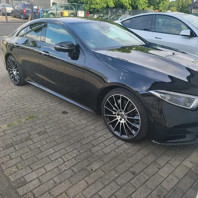 Gebraucht Mercedes CLS220 194 PS (142 kW) 2020 Schwarz Coupé