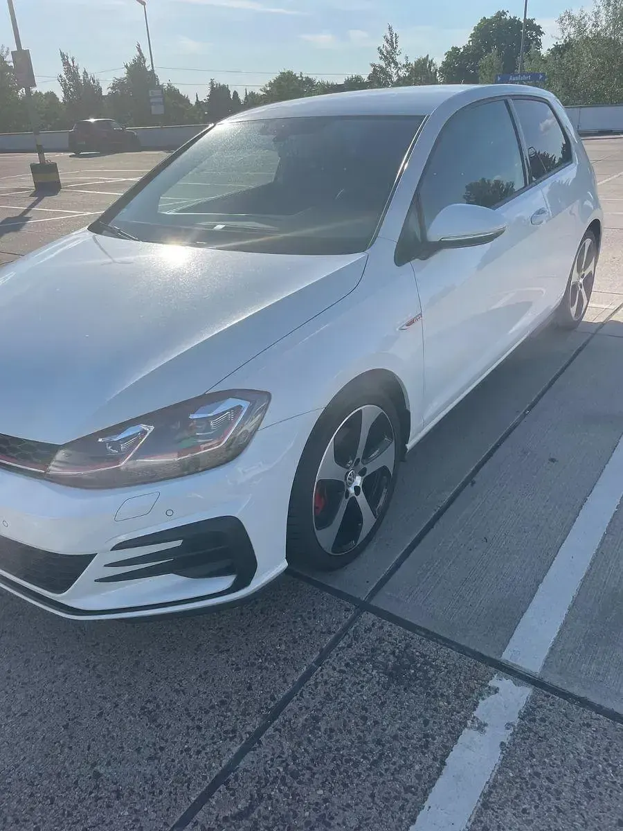 Gebraucht VW Golf VII GTI 230 PS (169 kW) 2017 Weiß Limousine