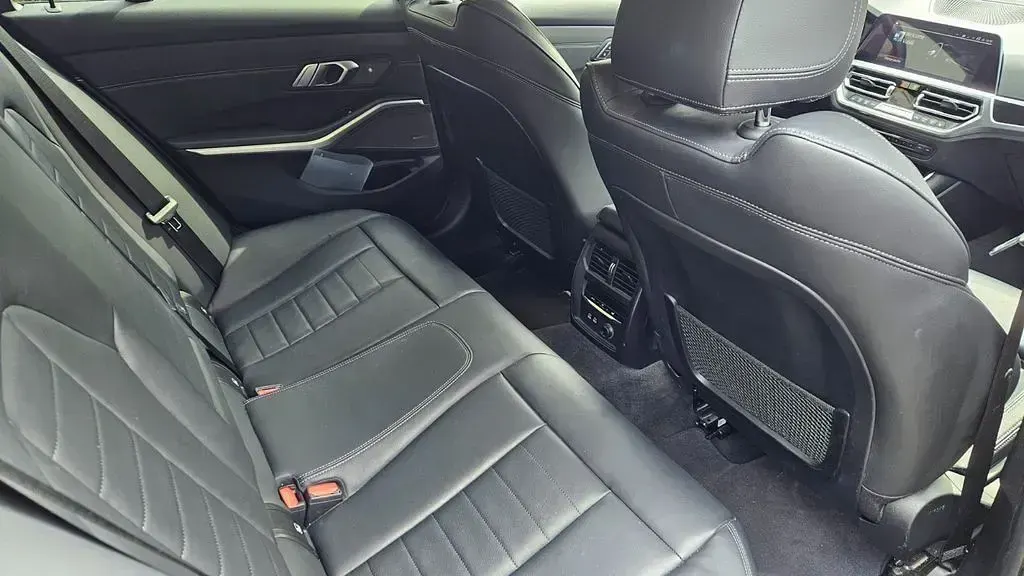 Gebraucht BMW 320 190 PS (139 kW) 2020 Grau Kombi