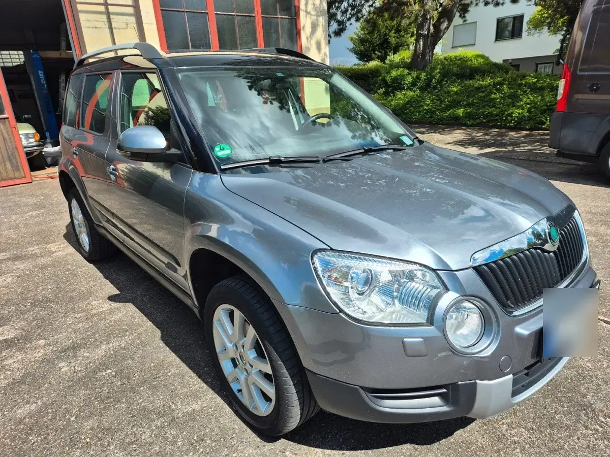 Gebraucht Skoda Yeti Plus Edition 140 PS (102 kW) 2013 Grau SUV