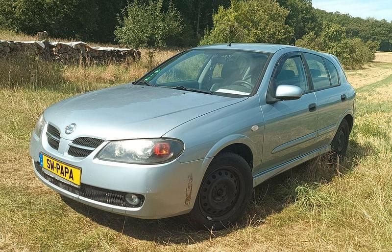 Blau Gebraucht 2006 Nissan Almera Limousine | 599 € (Superpreis) - Bild 1/4