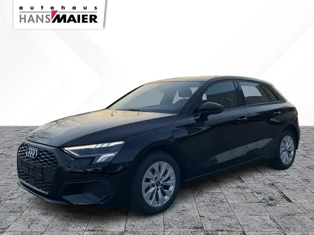 Gebraucht Audi A3 150 PS (110 kW) 2022 Brillantschwarz Limousine