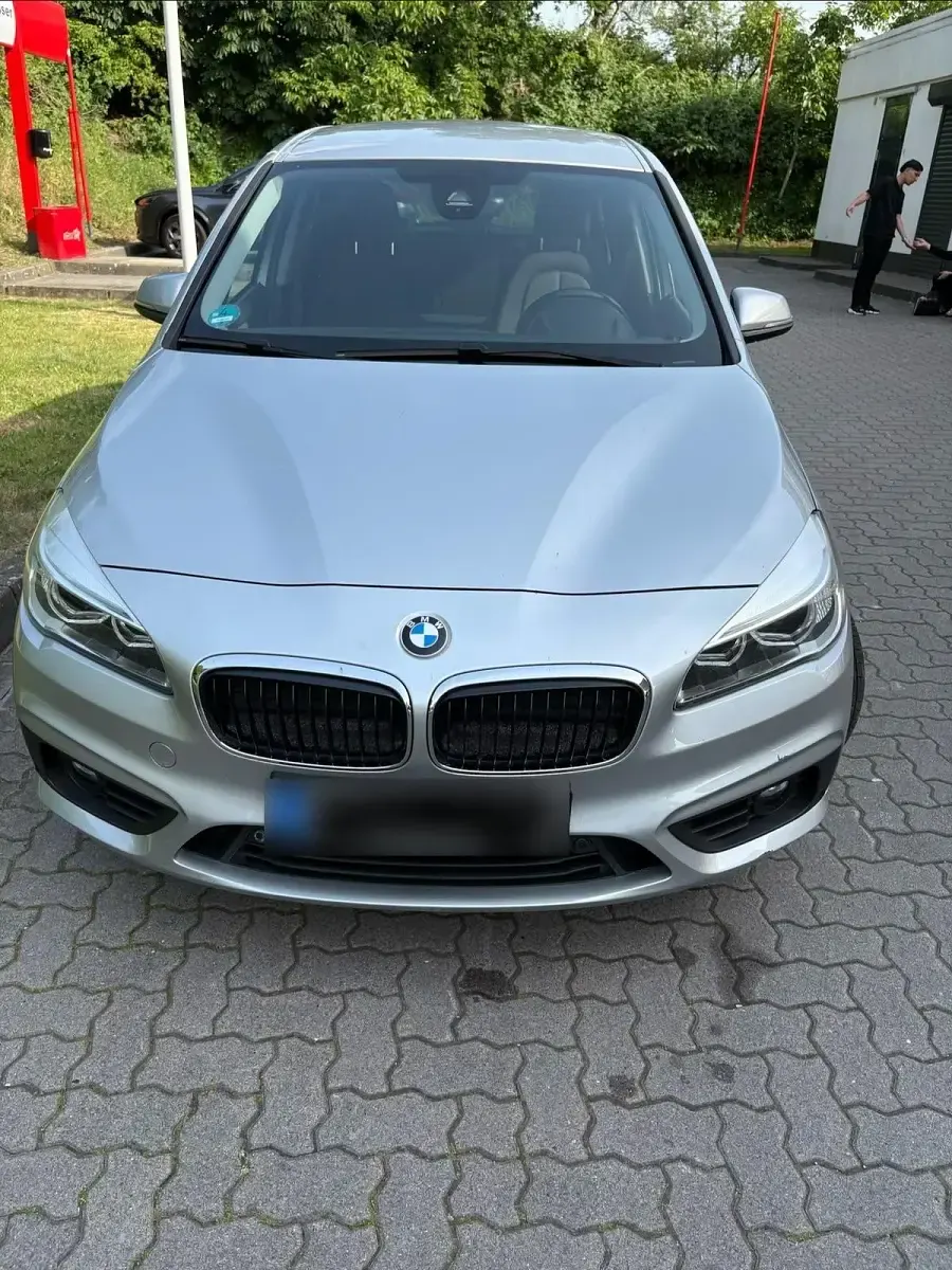 Gebraucht BMW 220 190 PS (139 kW) 2017 Silber Van / Kleinbus
