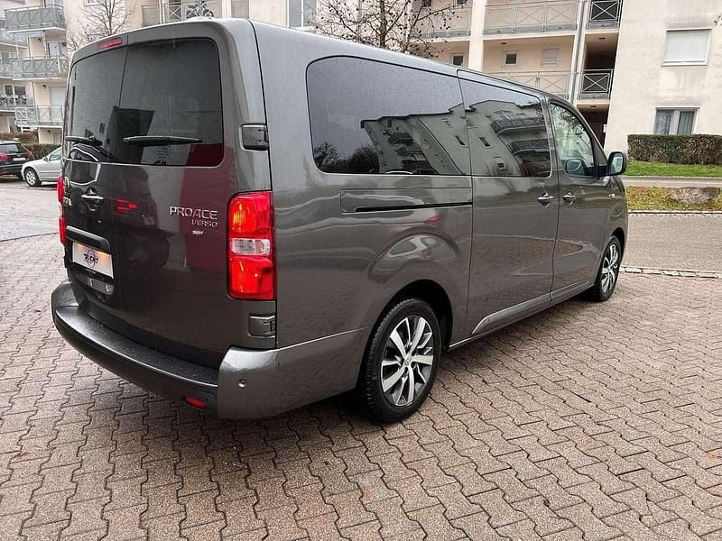 Gebraucht Toyota Proace Verso Comfort 144 PS (105 kW) 2022 Grau Kombi