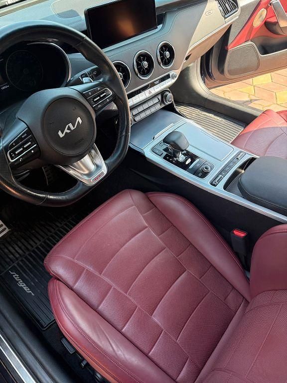 Gebraucht Kia Stinger GT 370 PS (272 kW) 2022 Blau Kleinwagen