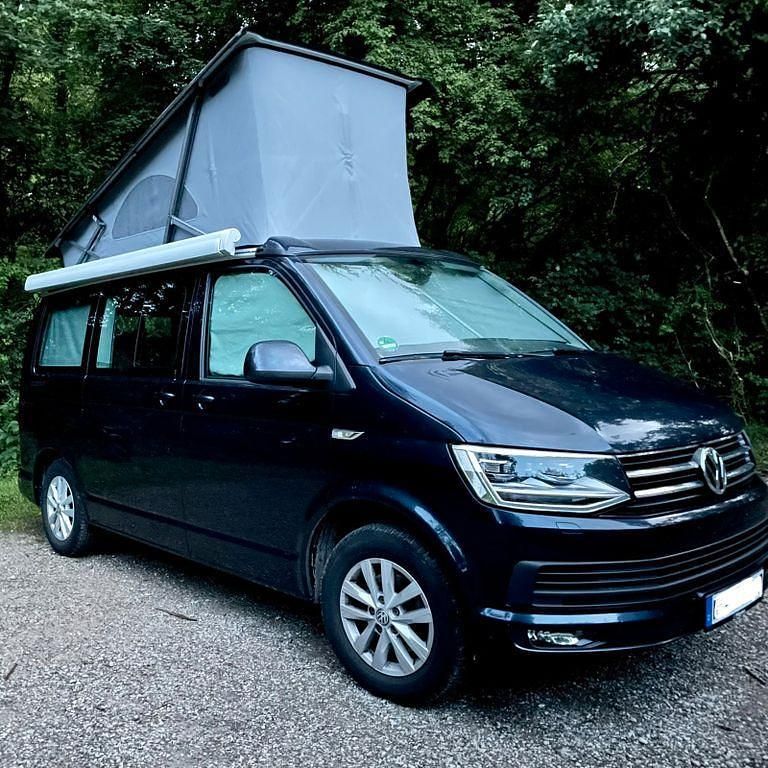 Blau Gebraucht 2018 VW California California Van | 47.600 € (Fairer Preis) - Bild 1/4