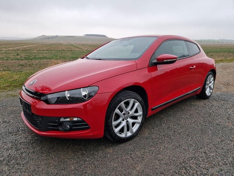 Rot Gebraucht 2009 VW Scirocco Coupé | 6.990 € (Guter Preis) - Bild 1/4