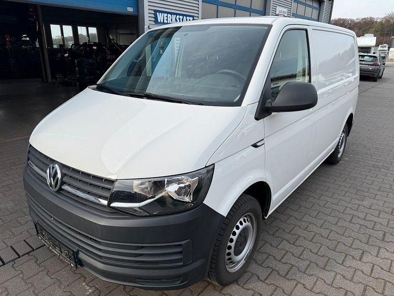 Gebraucht VW Transporter 102 PS (75 kW) 2018 Weiß Van