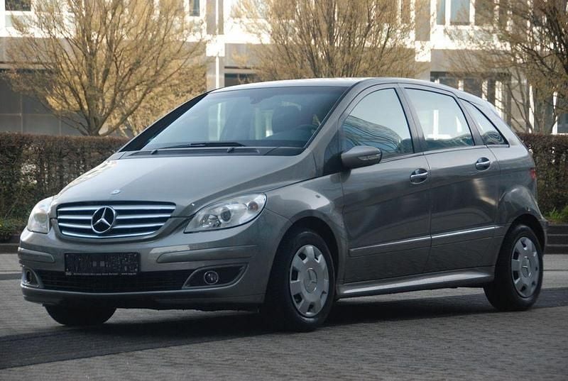 Gebraucht Mercedes B150 95 PS (69 kW) 2005 Grau Van / Kleinbus
