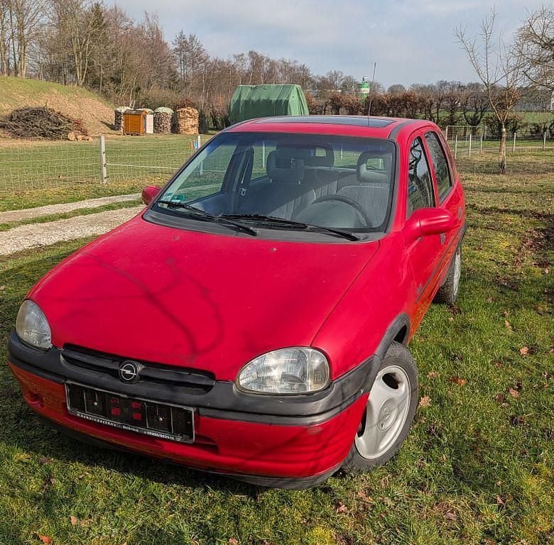 Gebraucht Opel Corsa 45 PS (33 kW) 1997 Rot Kleinwagen