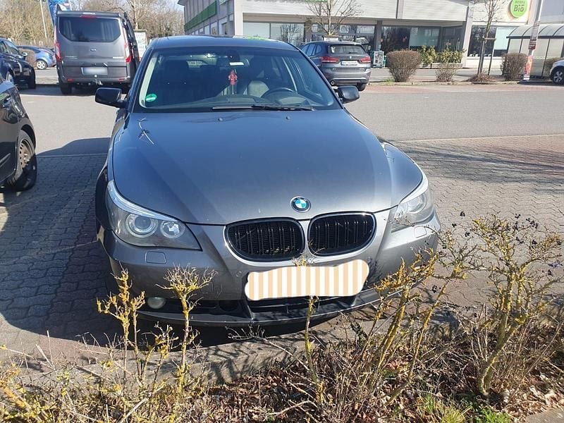 Gebraucht BMW 530 232 PS (170 kW) 2007 Grau Limousine