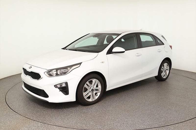 Używany Kia Ceed Edition 7 101 KM (74 kW) 2021 Hatchback