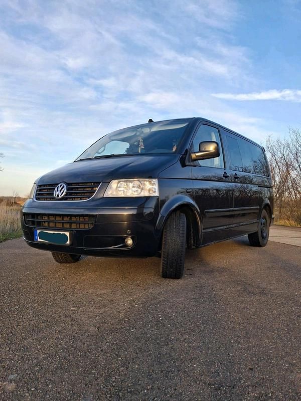 Schwarz Gebraucht 2006 VW Multivan Highline Van | 12.300 € (Fairer Preis) - Bild 1/4