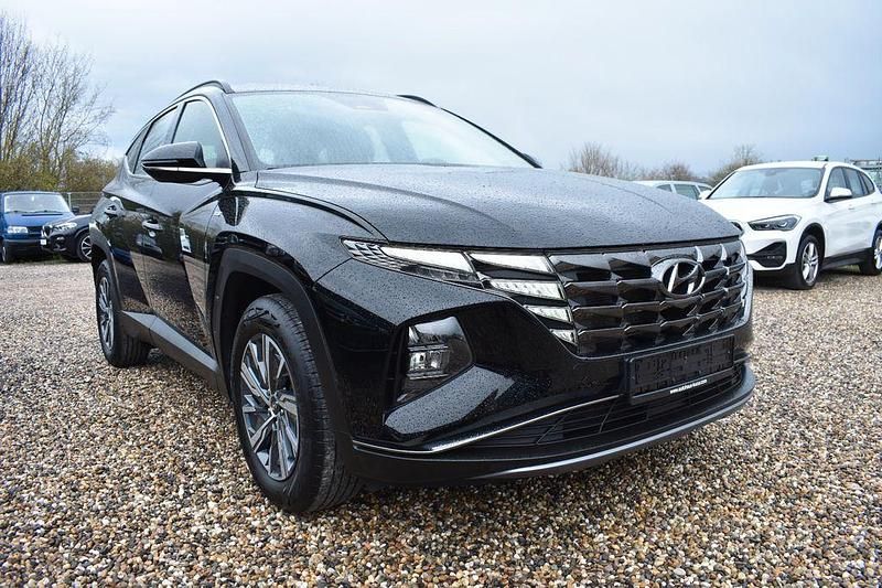 Gebraucht Hyundai Tucson Select 150 PS (110 kW) 2021 Phantom black SUV