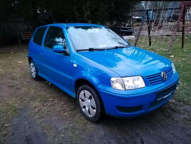 Gebraucht VW Polo 60 PS (44 kW) 2001 Blau Kleinwagen