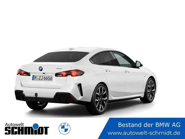 Gebraucht BMW 223 Shadowline 218 PS (160 kW) 2026 Alpinweiß uni Coupé