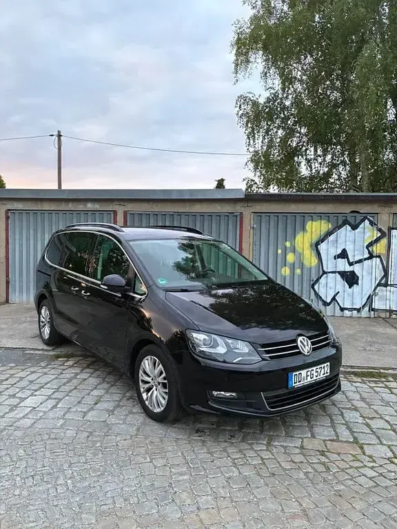 Gebraucht VW Sharan Comfortline 184 PS (135 kW) 2016 Schwarz Van / Kleinbus