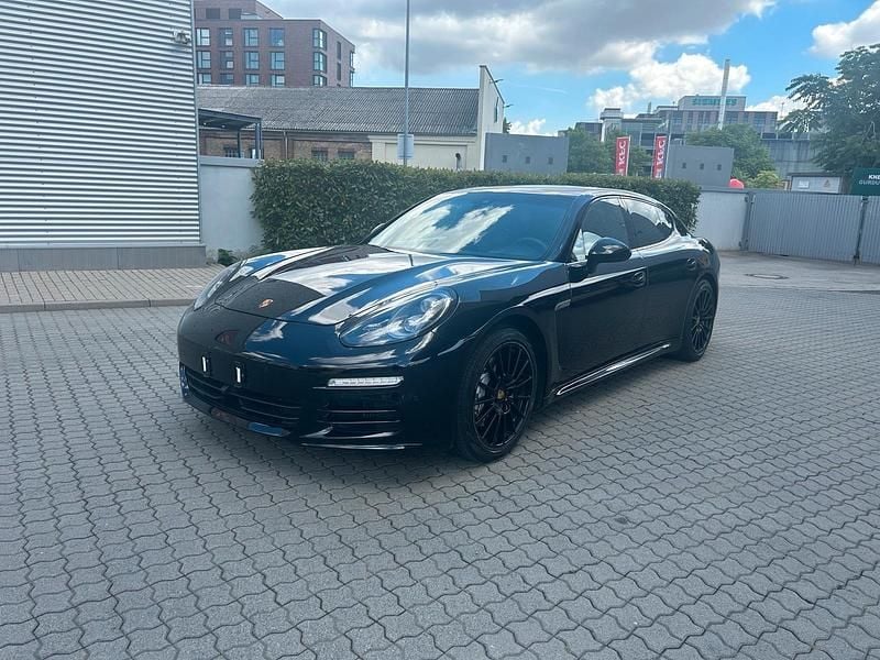 Schwarz Gebraucht 2014 Porsche Panamera 4S Limousine | 26.500 € - Bild 1/4