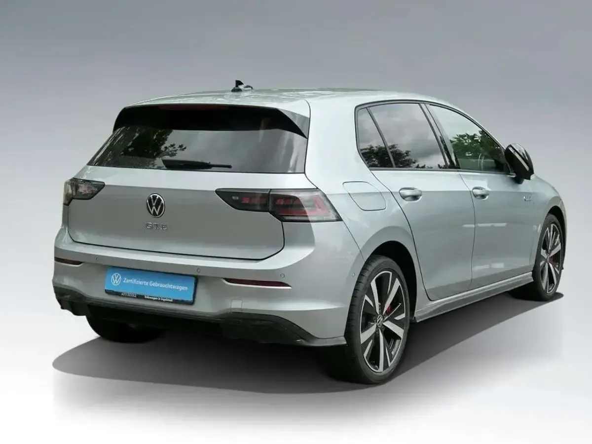 Gebraucht VW Golf VIII GTE 272 PS (200 kW) 2024 Silber Limousine