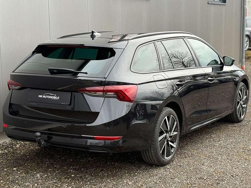 Gebraucht Skoda Octavia Clever 150 PS (110 kW) 2022 Cerna magic/black magic Kombi