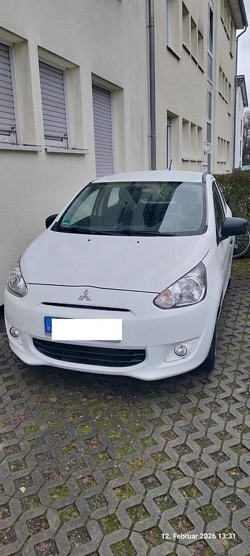 Gebraucht Mitsubishi Space Star 70 PS (51 kW) 2015 Weiß Limousine