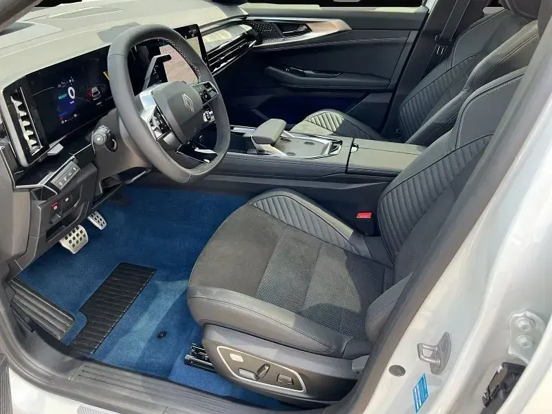 Gebraucht Renault Rafale Esprit Alpine 300 PS (220 kW) 2025 Weiß SUV