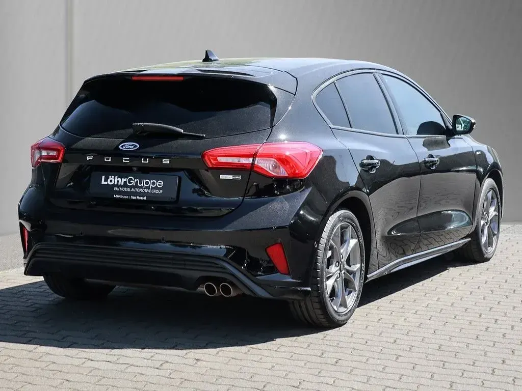 Gebraucht Ford Focus ST-Line X 155 PS (114 kW) 2021 Obsidianschwarz metallic Limousine