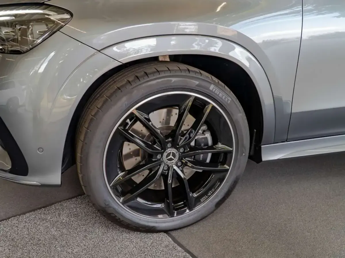 Gebraucht Mercedes GLE350 AMG 197 PS (144 kW) 2025 Grau selenitgrau metallic SUV