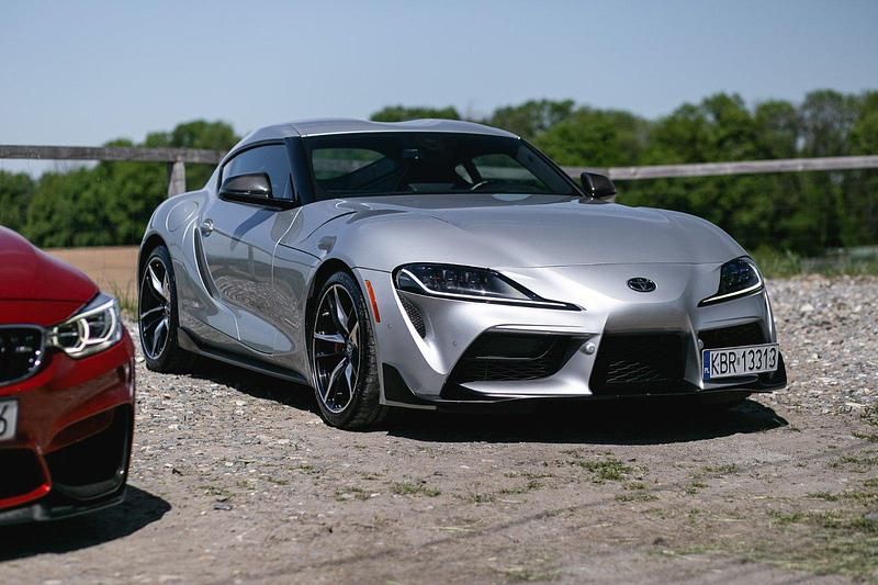 Silber Gebraucht 2021 Toyota Supra Coupé | 53.000 € - Bild 1/4