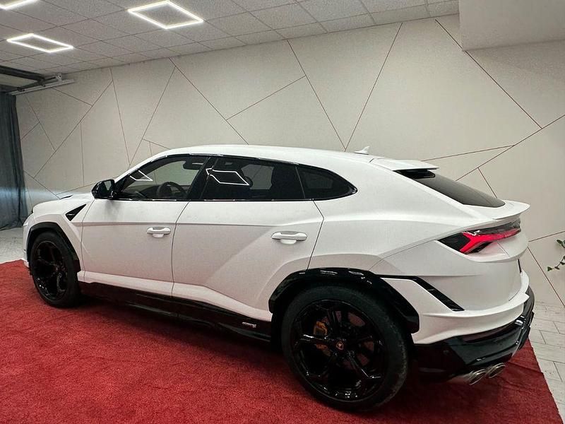 Second-hand Lamborghini Urus 666 CP (489 kW) 2024 Alb SUV