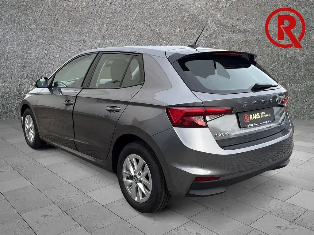Gebraucht Skoda Fabia Selection 80 PS (58 kW) 2025 Grau Kleinwagen