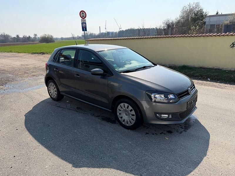 Gebraucht VW Polo Trendline 69 PS (50 kW) 2014 Grau Limousine